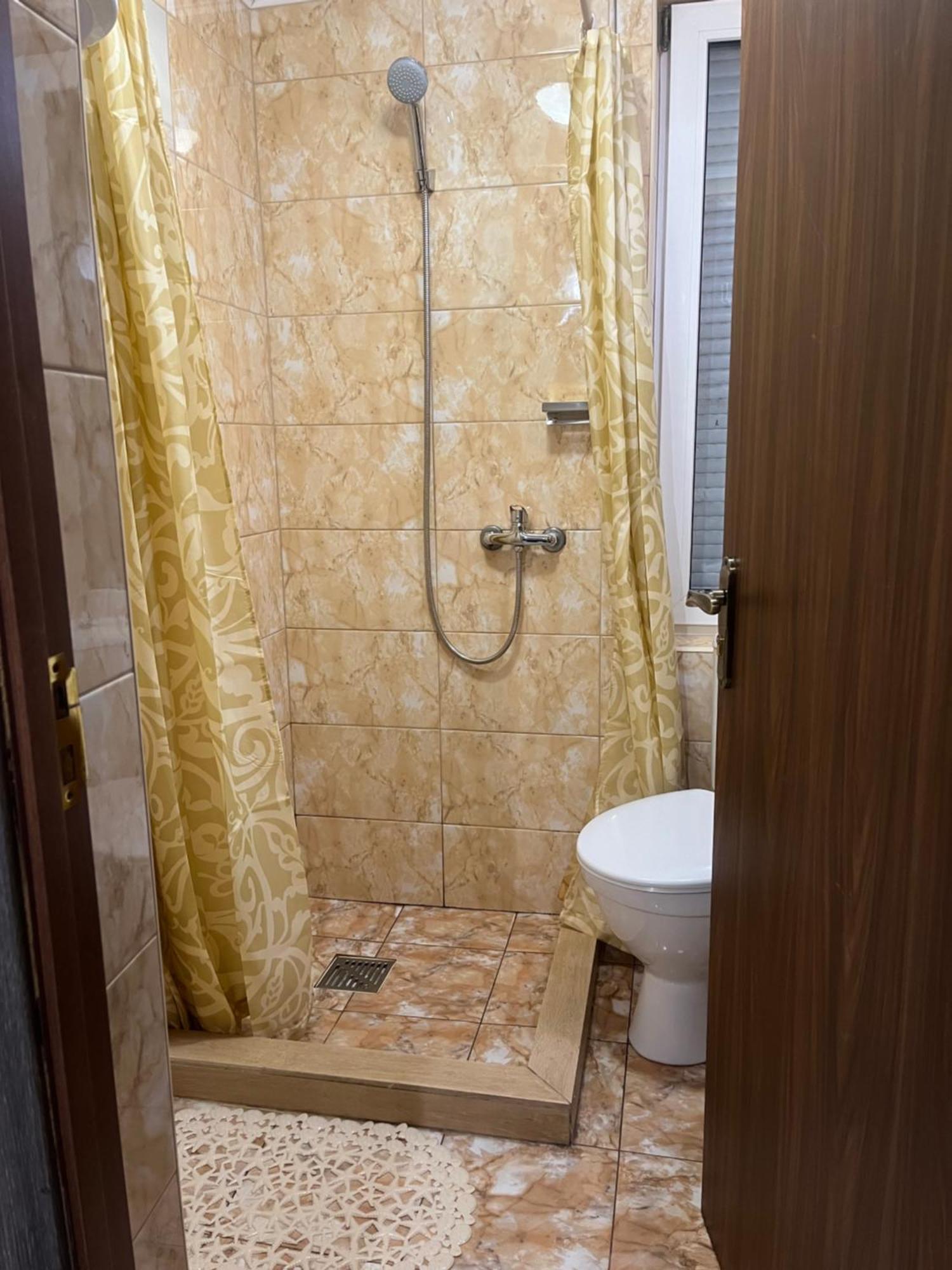 Hotel Окремий Будинок-Апартаменти Rakoshyno Eksteriør billede